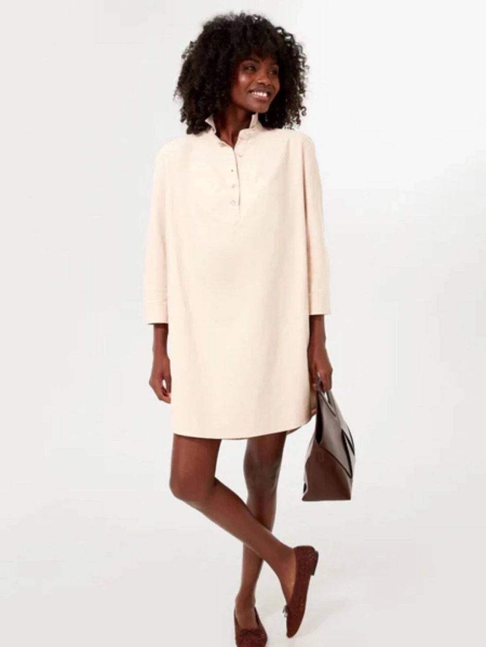 Pomander Place Cream Button-Front Shift Dress